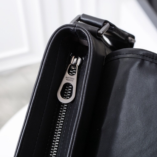 ボッテガヴェネタバッグ角部分ディテール